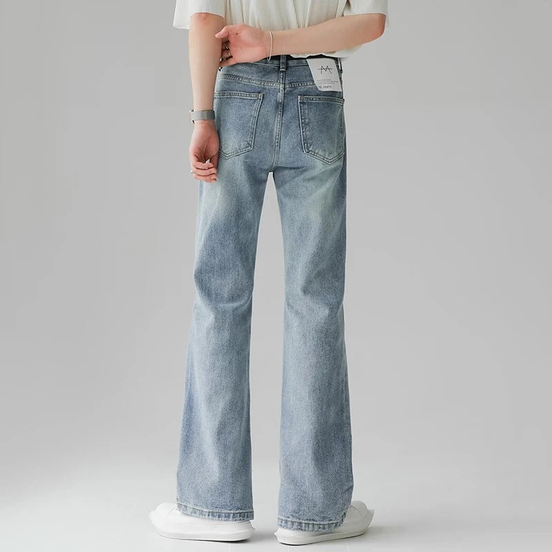 Tom Hollinger | Weit geschnittene Jeans im Retro-Stil