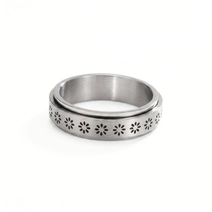 Tārā Spinning Ring