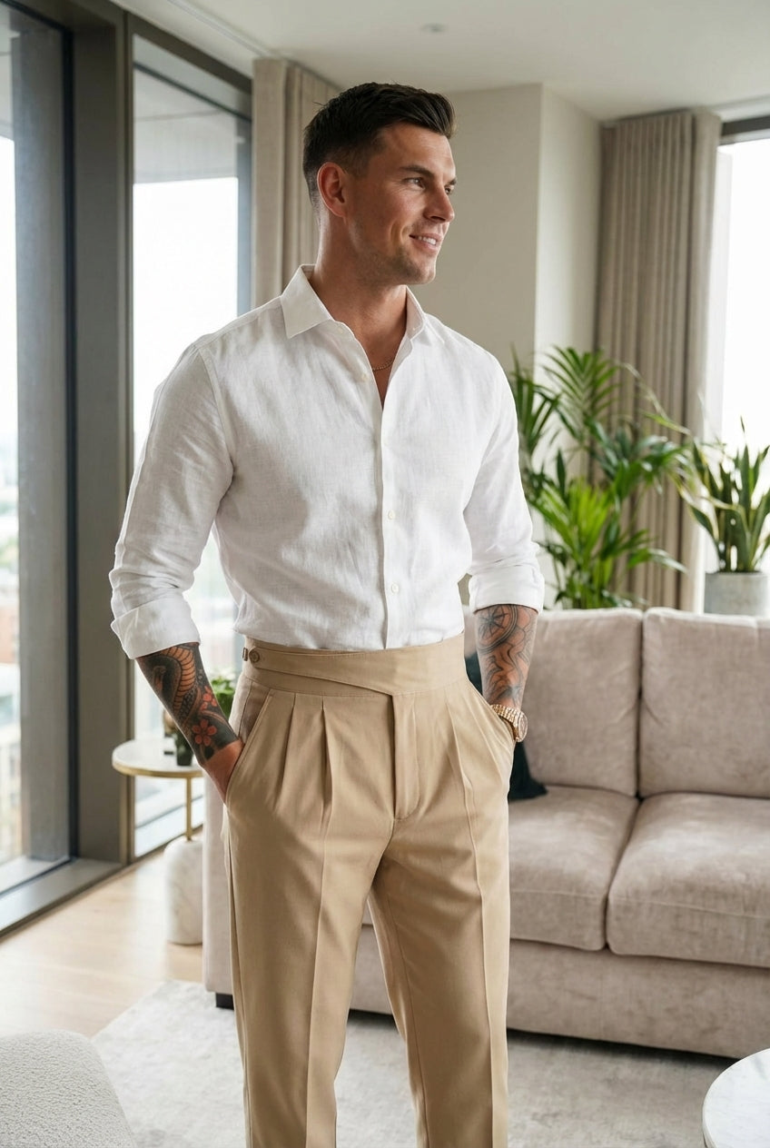 Tom Hollinger |  Hochtaillierte, maßgeschneiderte Hosen aus Cottonsilk-Mischgewebe in Creme