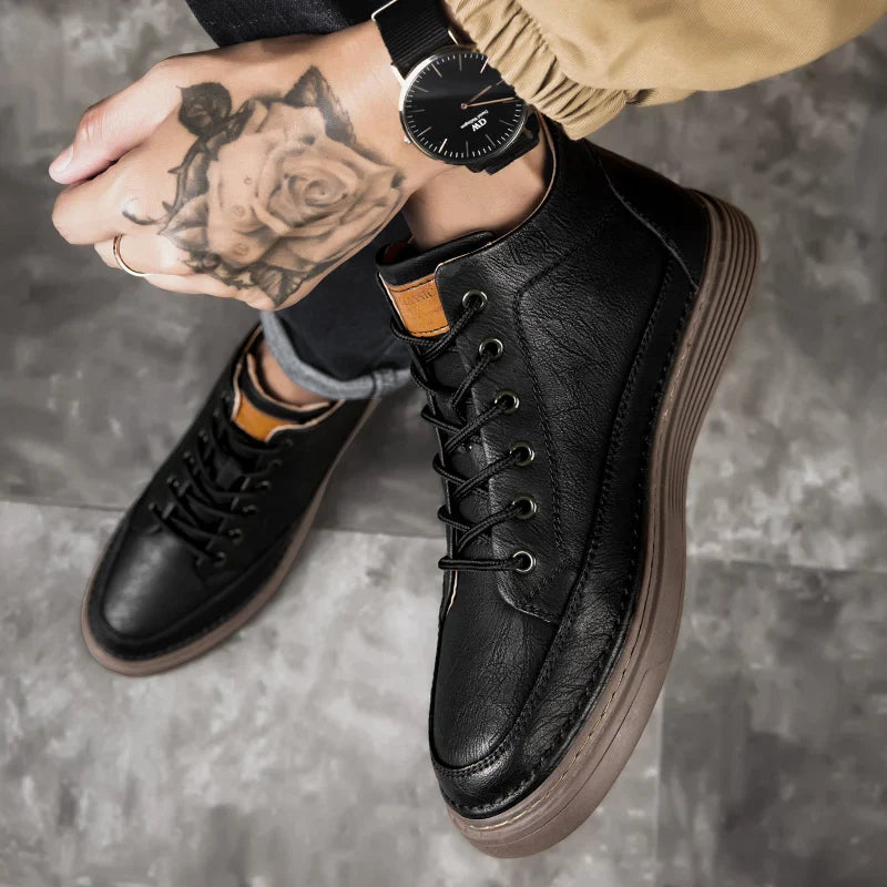 Tom Hollinger | Kurt Boots