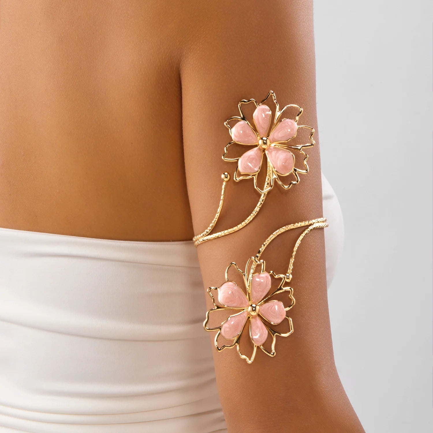 Fashion Metal Hollow Flower Cuff Bangle