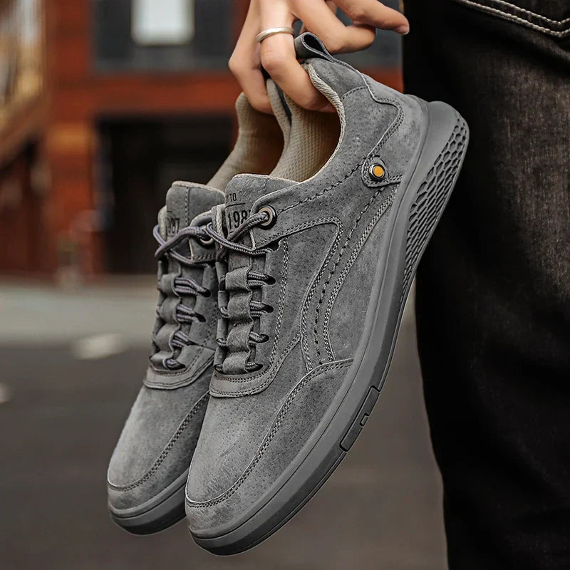 Tom Hollinger | Wanderschuhe aus Wildleder